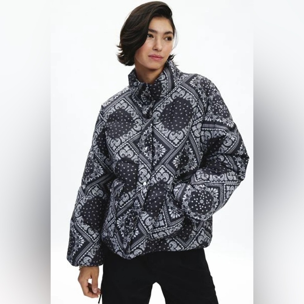 NWT - BDG Ola patchwork printed puffer jacket - Size S/M